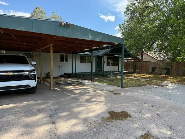 619 W 16th St, Portales, NM 88130