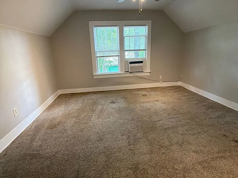 150 Crescent Ave — Photo 24