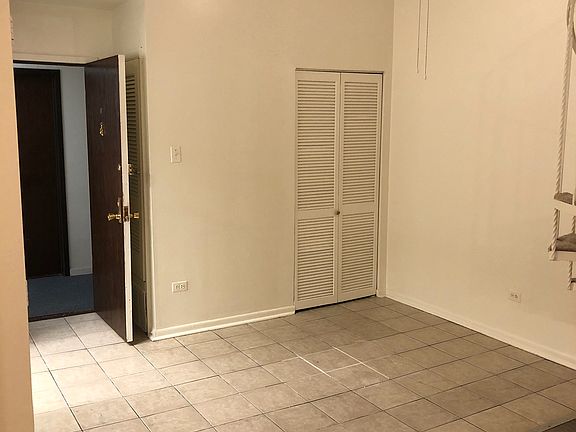 Dining Area & apartment 
Entrance door