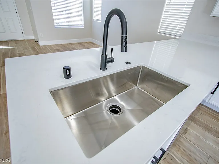 2108 Sandy Ln — Photo 12