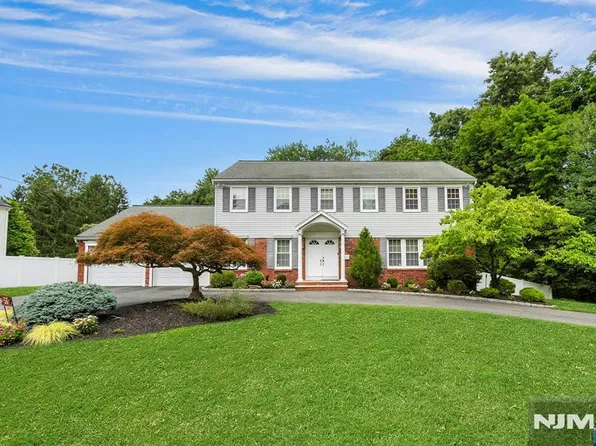 56 O Shaughnessy Lane, Closter, NJ 07624