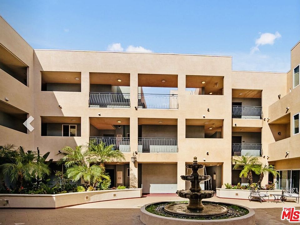 1st image of 13951 Sherman Way Unit 307