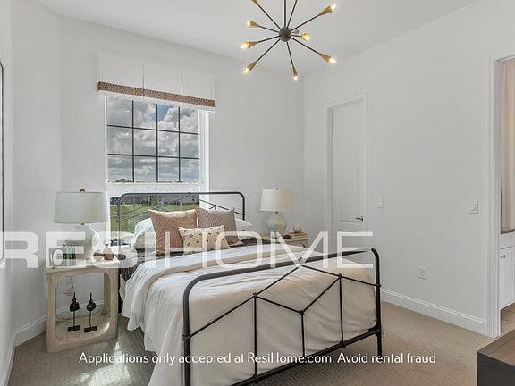 3rd image of 6059 Heritage Creek Ln