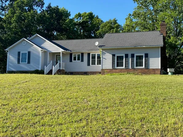 229 Camp Branch Run Rd, Hodges, SC 29653