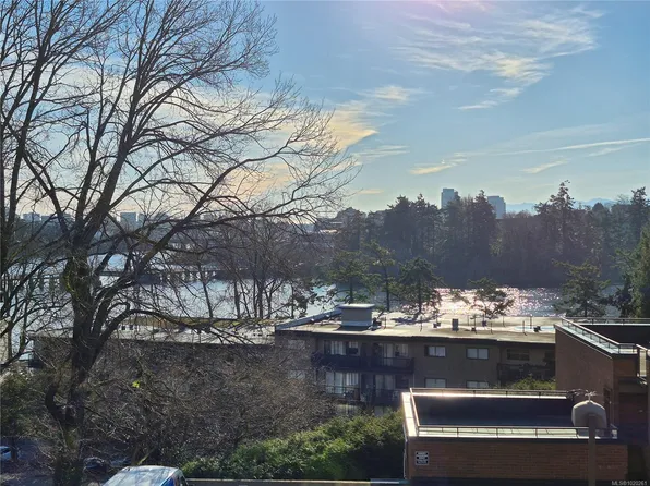 103 Gorge Rd E #305, Victoria, BC V9A 6Z2