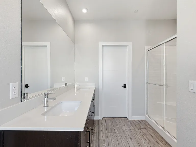 9858 Laurel Tree St — Photo 22