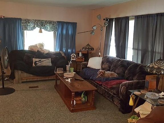 3rd image of 13243 Lauderdale St