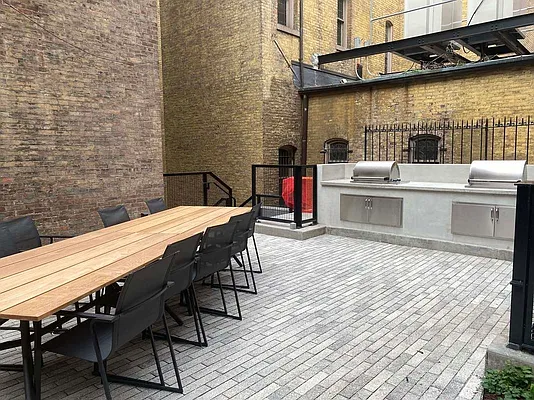 Rented by Tourma Realty LLC | media 27