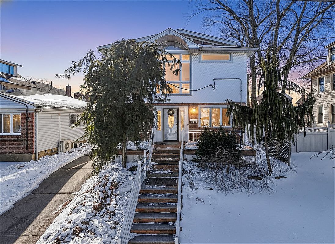 15740 9th Ave, Beechhurst, NY 11357 | MLS #S1810557 | Zillow