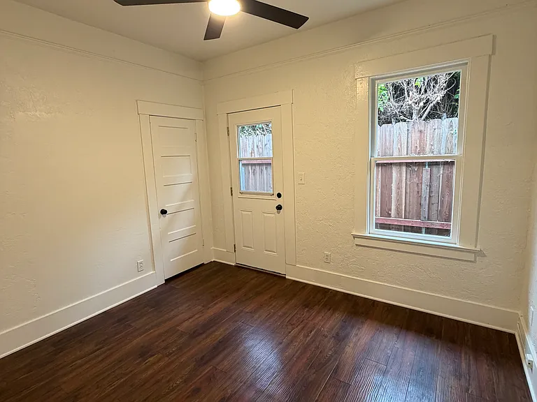 310 Ladera St #B — Photo 5