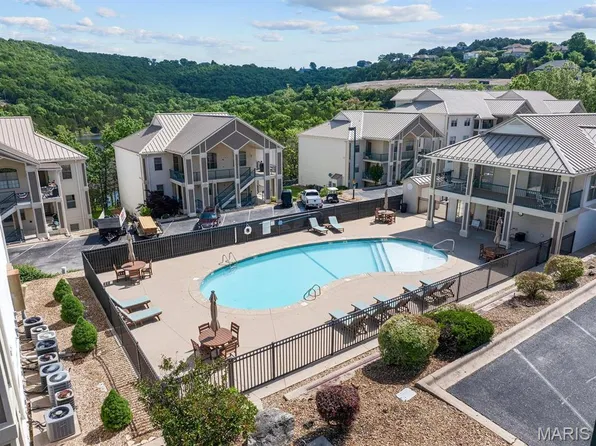 135 Upper Emerald Bay Cir #11, Hollister, MO 65672