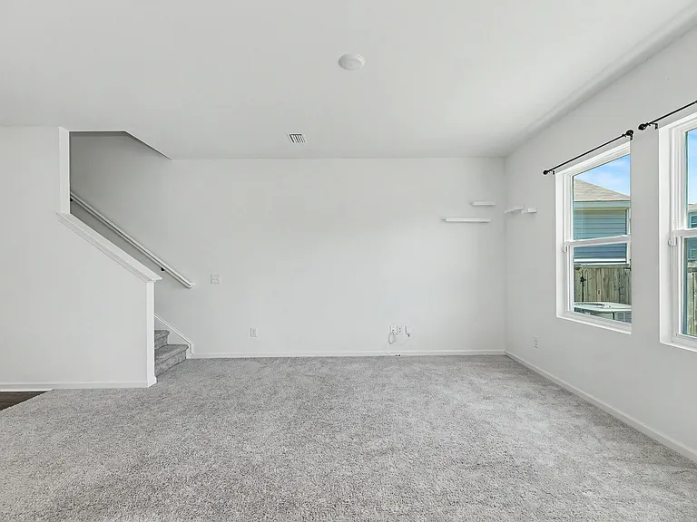 4418 Ocean Farm Dr — Photo 6