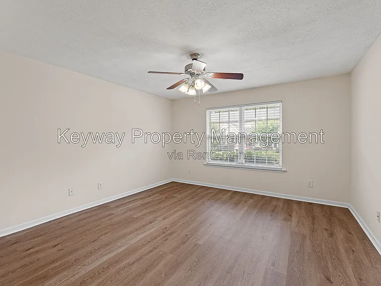 615 Goodale Ln — Photo 9