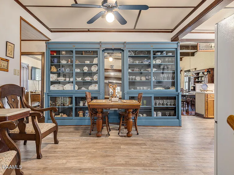 411 Wiggins Rd — Photo 10