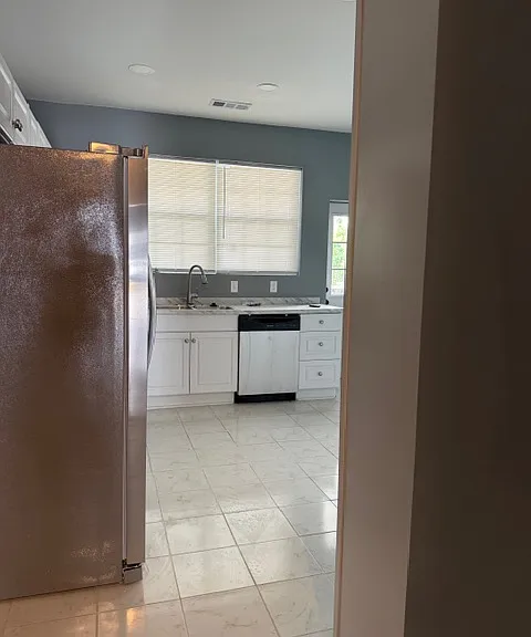 816 Russell St — Photo 10