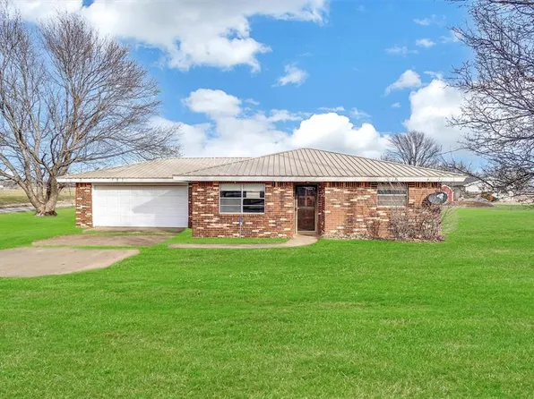 105 NW Boundry Rd, Erick, OK 73645