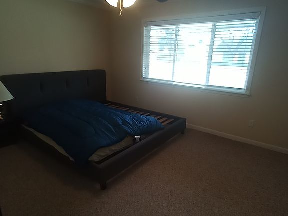 4th image of 5103 Loch Lomond Dr #1
