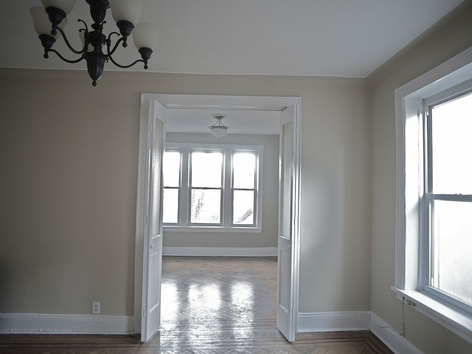 Dinning Room looking to Living Room