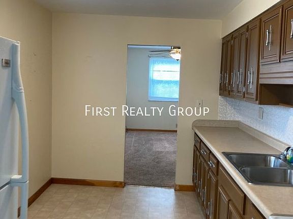 4th image of 2424 Mundale Ave APT 1