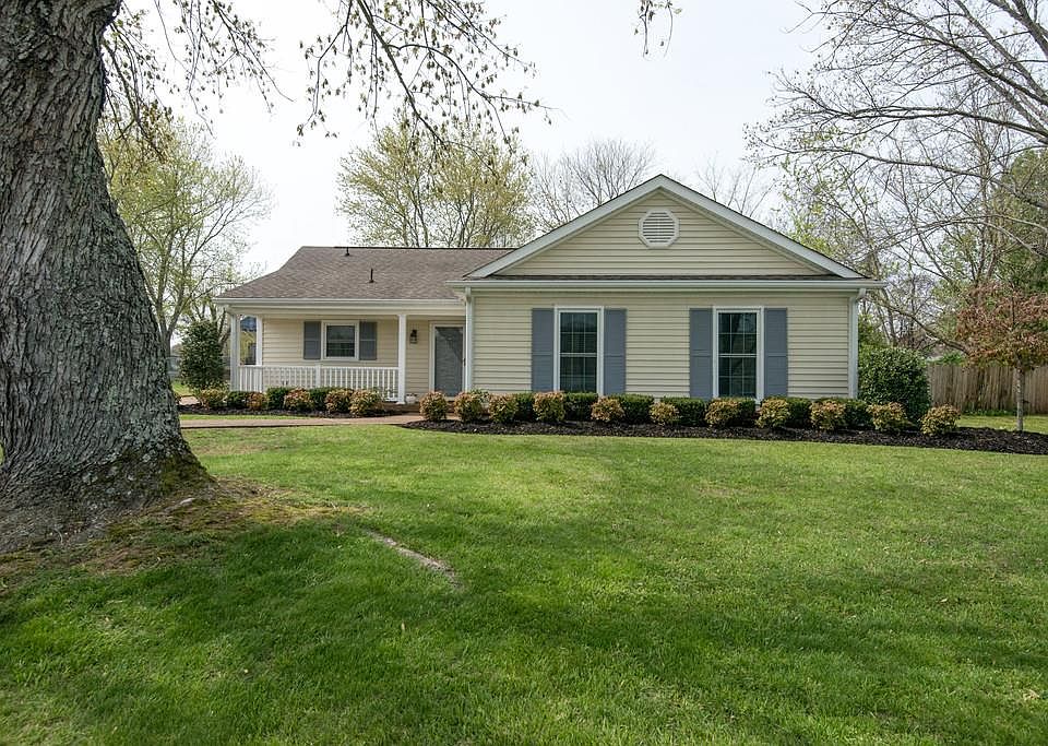 1st image of 965 Oak Meadow Dr