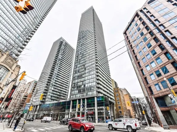 38 Grenville St, Toronto, ON