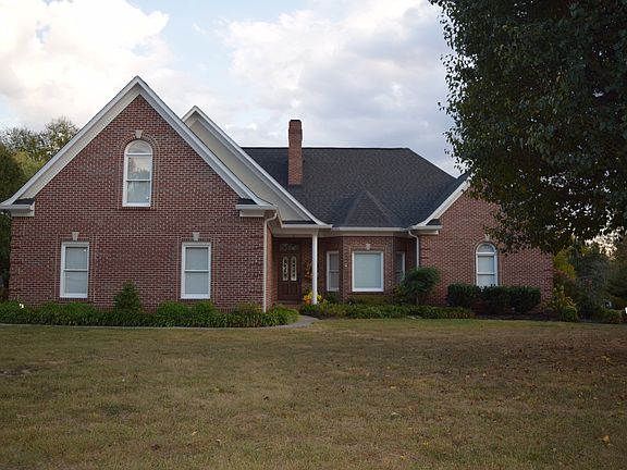 3 Bedrooms on Main level