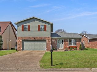 655 Bonnie View Dr, Evansville, IN 47715