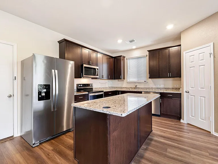 217 Innisfree Rd — Photo 2