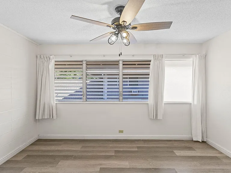 4210-3 Keanu St #205 — Photo 10