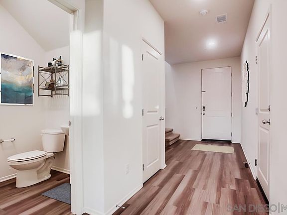 3rd image of 1545 Wildgrove Way