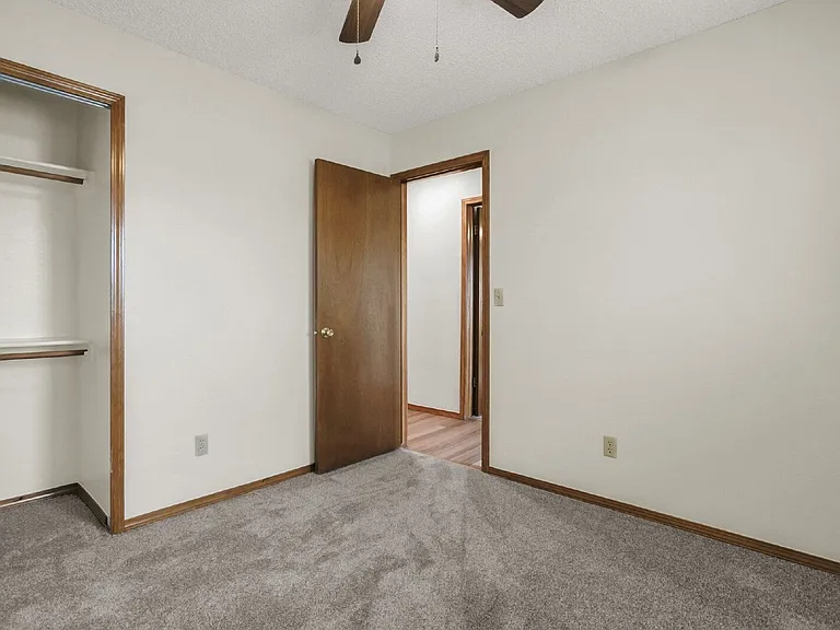 6376 Chantilly Pl — Photo 21