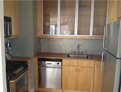 3rd image of 200 E 61st Street 20a #20A