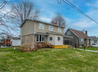 25 Rowe Ave, North Bay, ON P1A 1W8