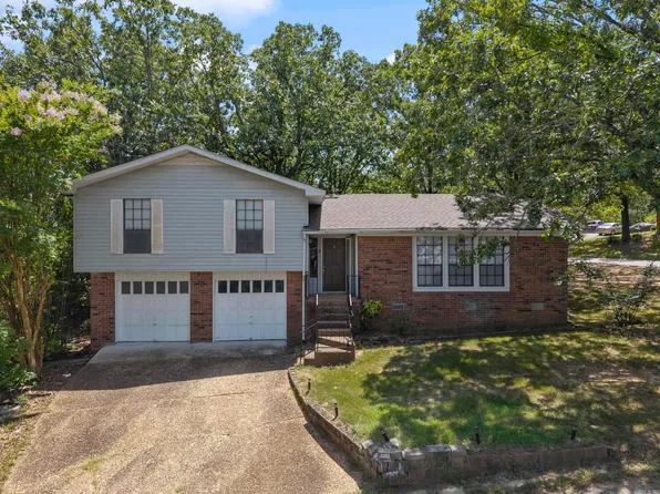 8 Idlewood Pl, Maumelle, AR 72113