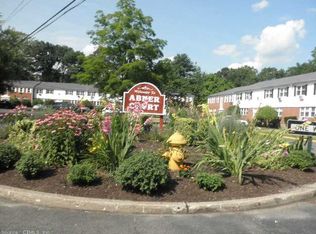 128 Abner Ct UNIT B, Bridgeport, CT 06606