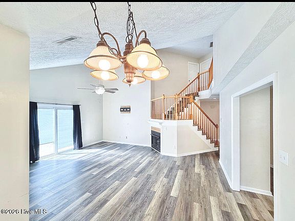 3rd image of 128 Lee K Allen Drive