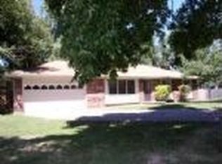 3211 W Camelot Ct, Springfield, MO 65807