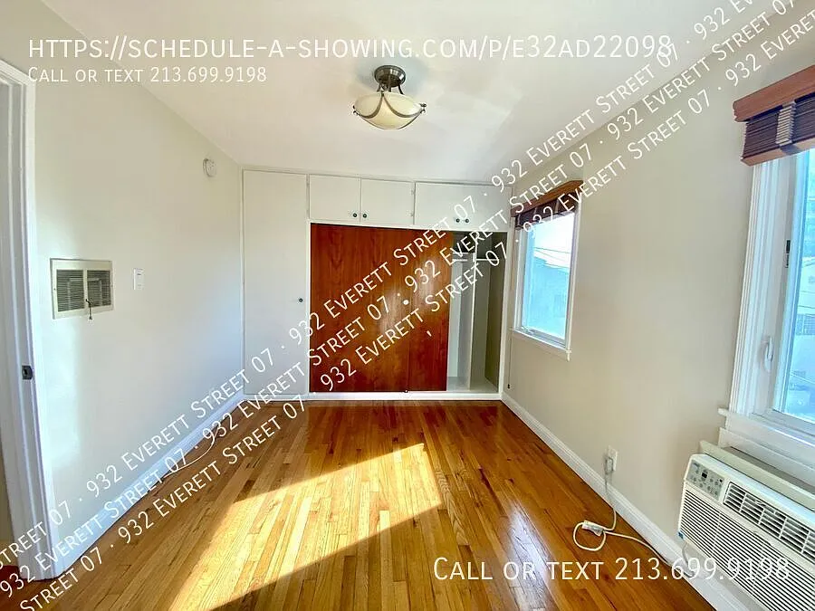 932 Everett St #7