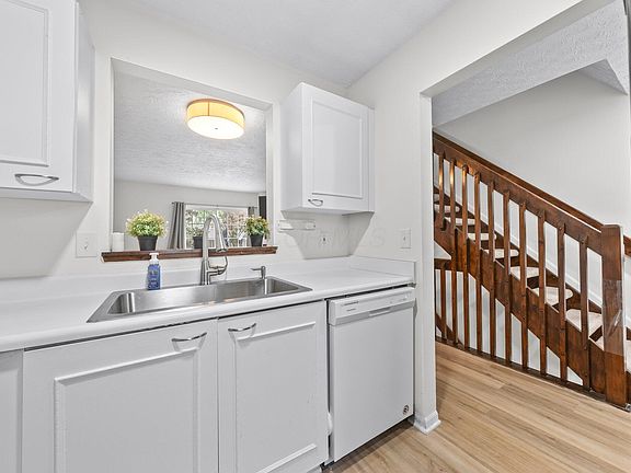 4th image of 1733 Messner Dr #151D