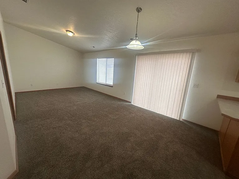 7820 Three Rivers Dr — Photo 12