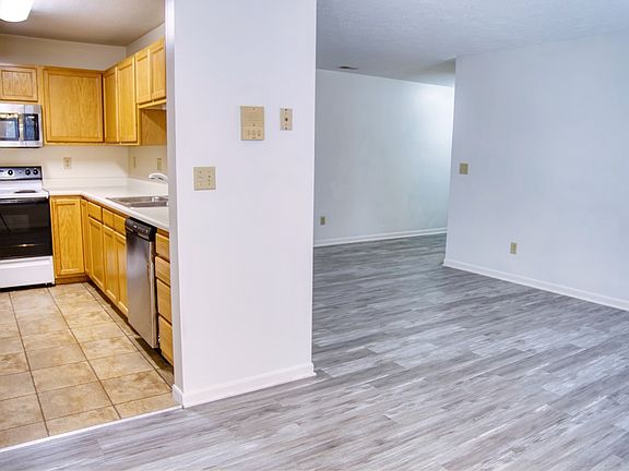 5th image of 100 Northridge Dr Unit 1