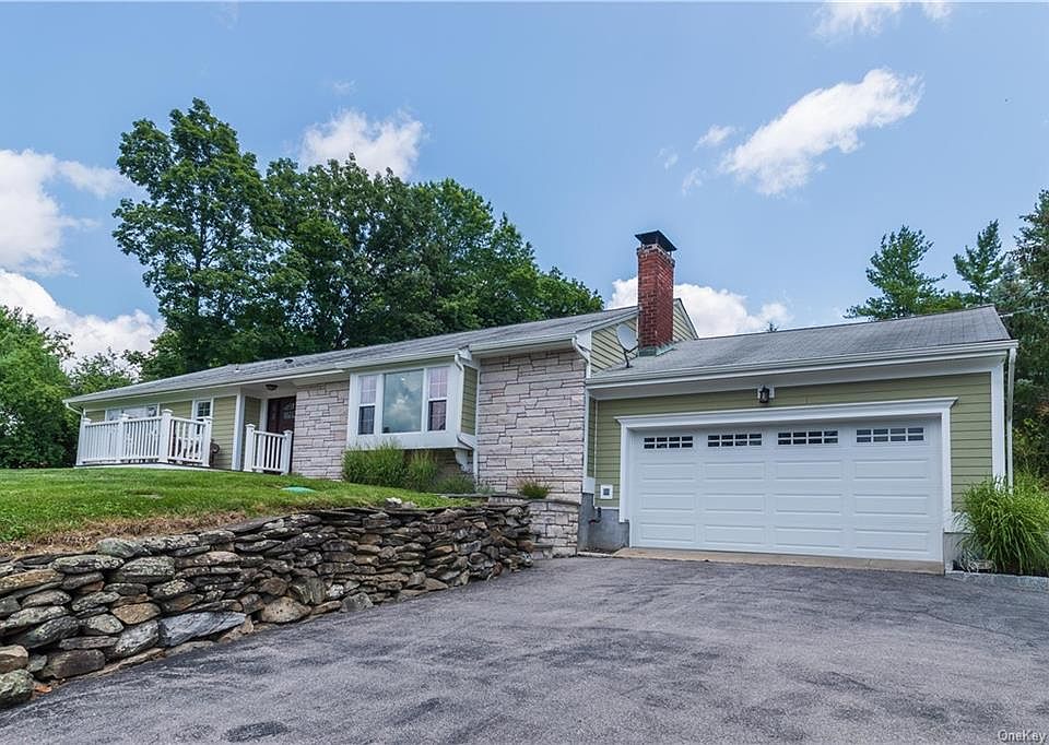 29 Clover Hill Drive, Poughkeepsie, NY 12603 Zillow