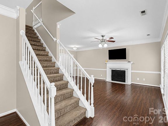 2nd image of 11327 Ridge Oak Dr