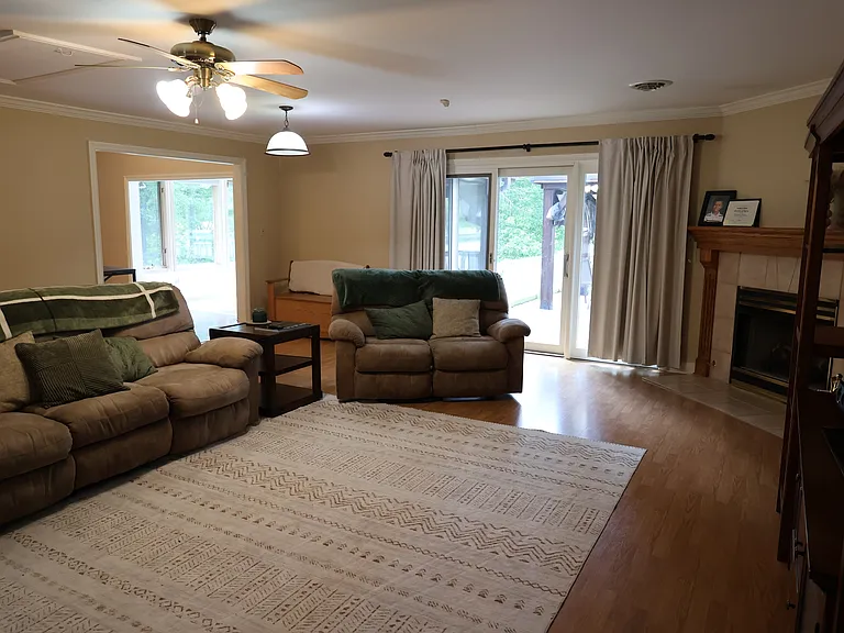 690 Terrace Lake Rd — Photo 77