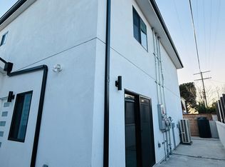 11333 1/2 Delano, North Hollywood, CA 91606