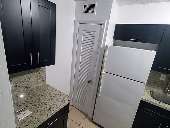 3rd image of 8262 NE 1st Ave #8