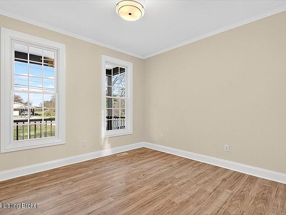 5th image of 10206 Easum Rd