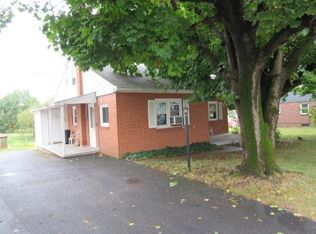 152A Parkview Heights Rd, Ephrata, PA 17522