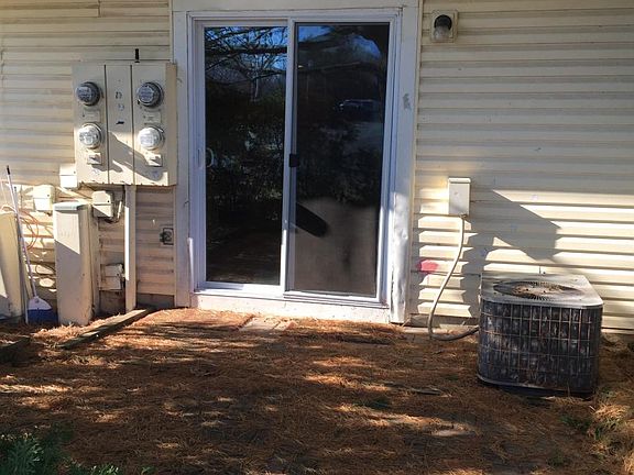 3rd image of 203 Sawmill Rd