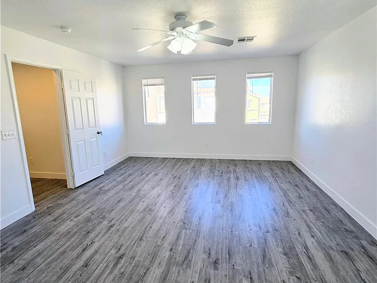 7858 Warwickshire Way — Photo 23
